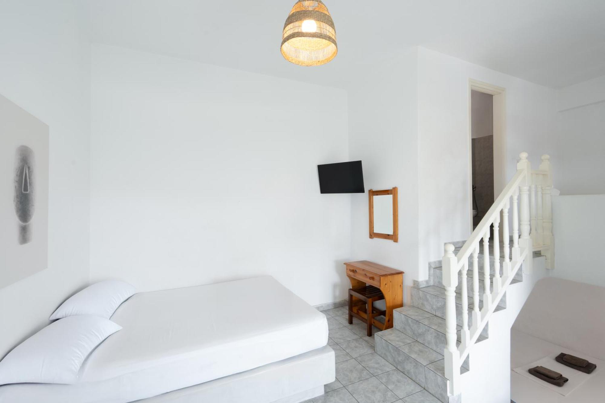 Perseas Aparthotel Naousa  Exterior photo